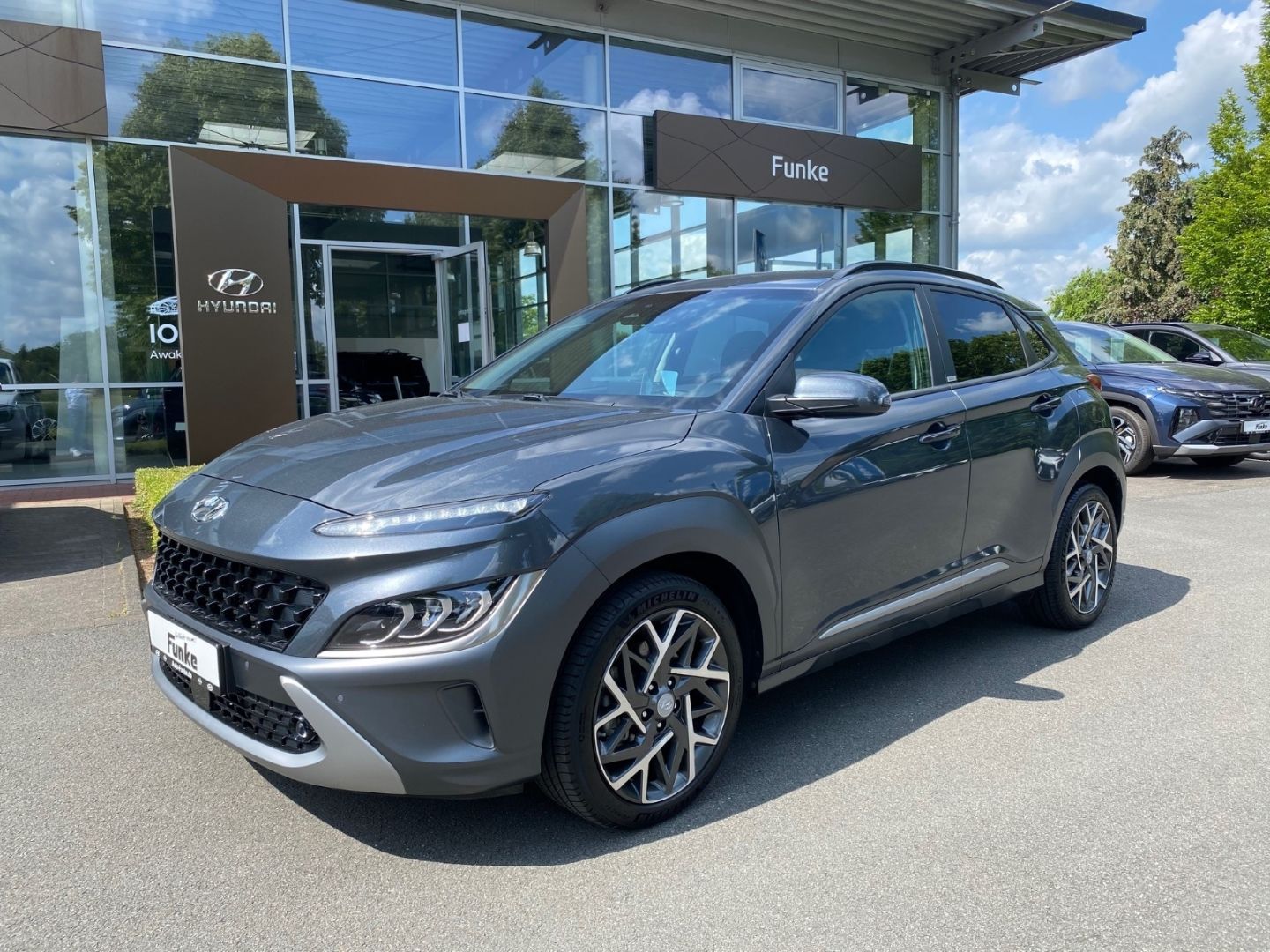 Hyundai KONA Prime Hybrid 2WD - Samsaru's Car Outlet