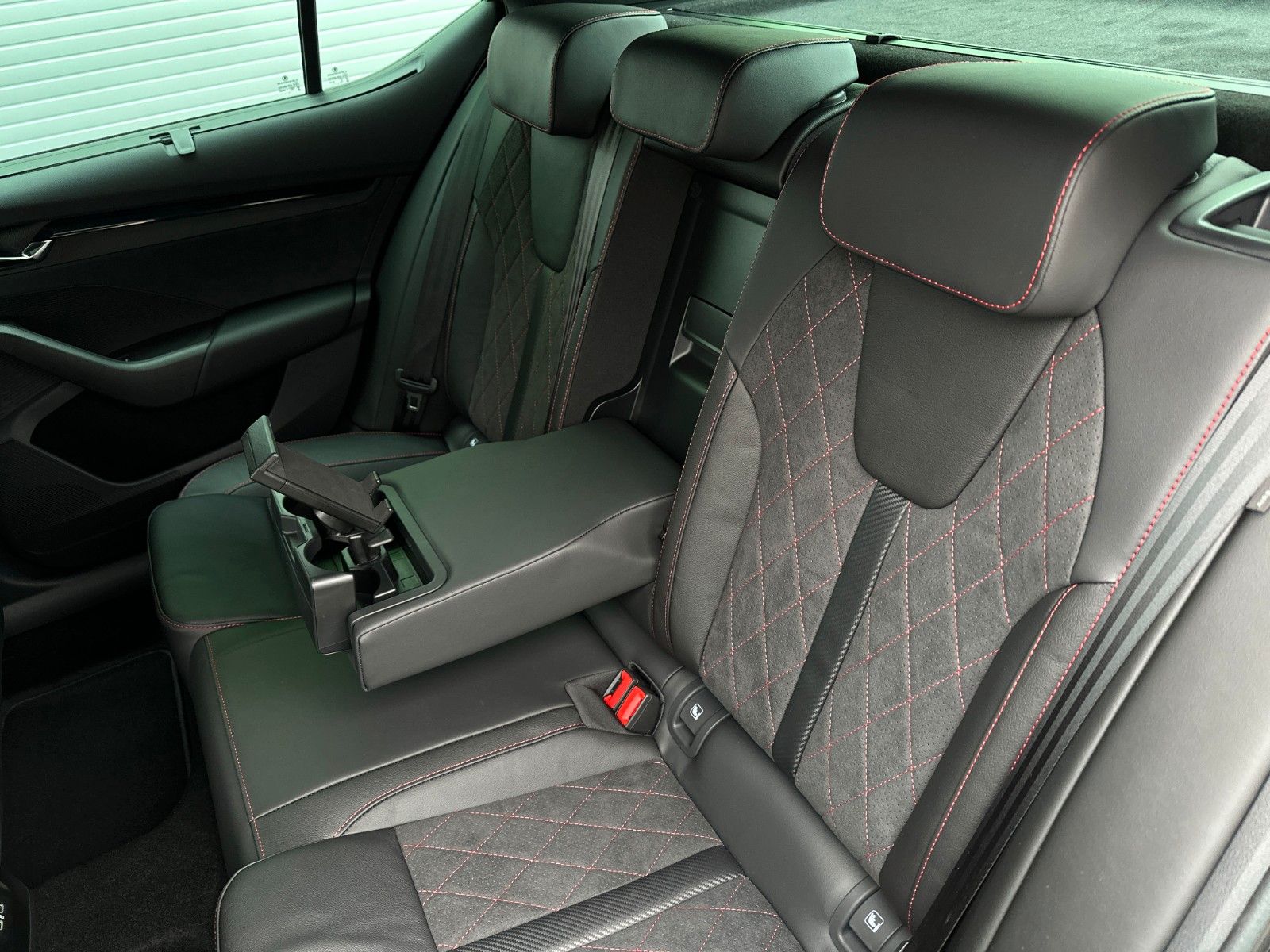 Skoda Octavia RS 2.0TSi DSG - Samsaru's Car Outlet