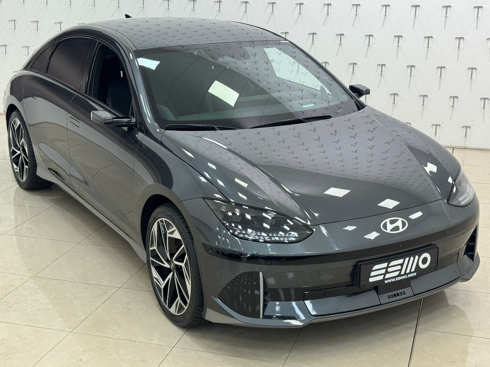 Hyundai IONIQ 6 77,4kWh 325ps 4WD Uniq 360°K/BOSE/DIGI