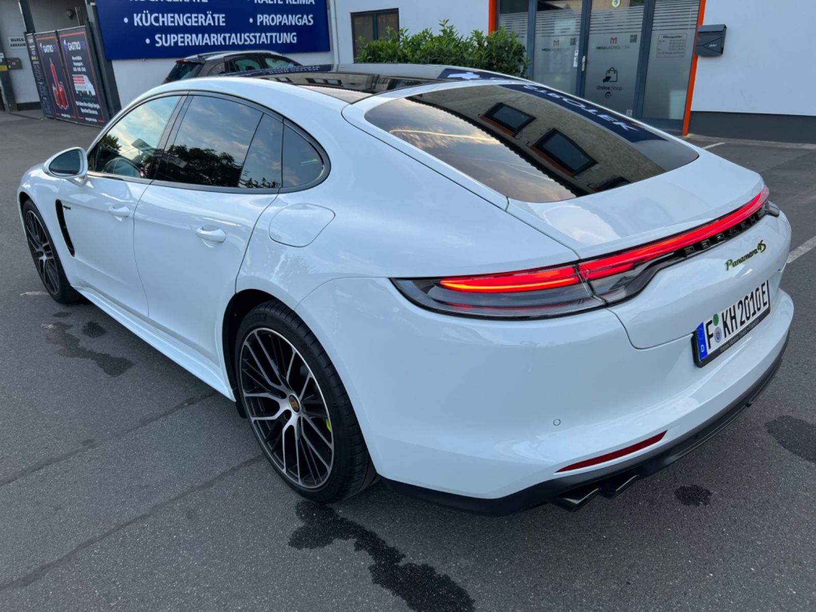 Porsche Panamera 4S E-Hybrid*Sportdesign*PDLS+*Surround*