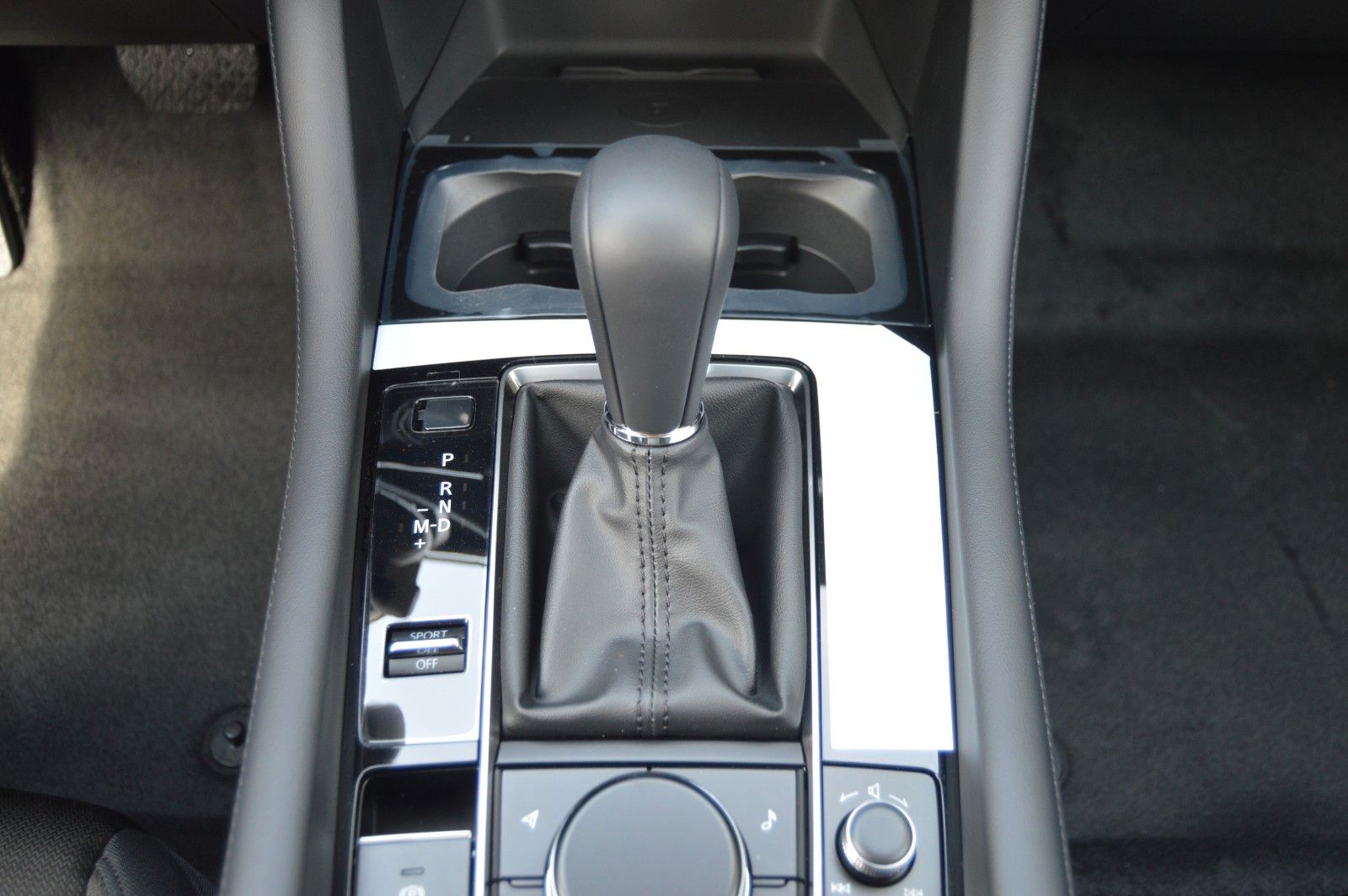 Mazda 3 Benzin 140PS 6AG Exclusive-line 4-Türer SHZ