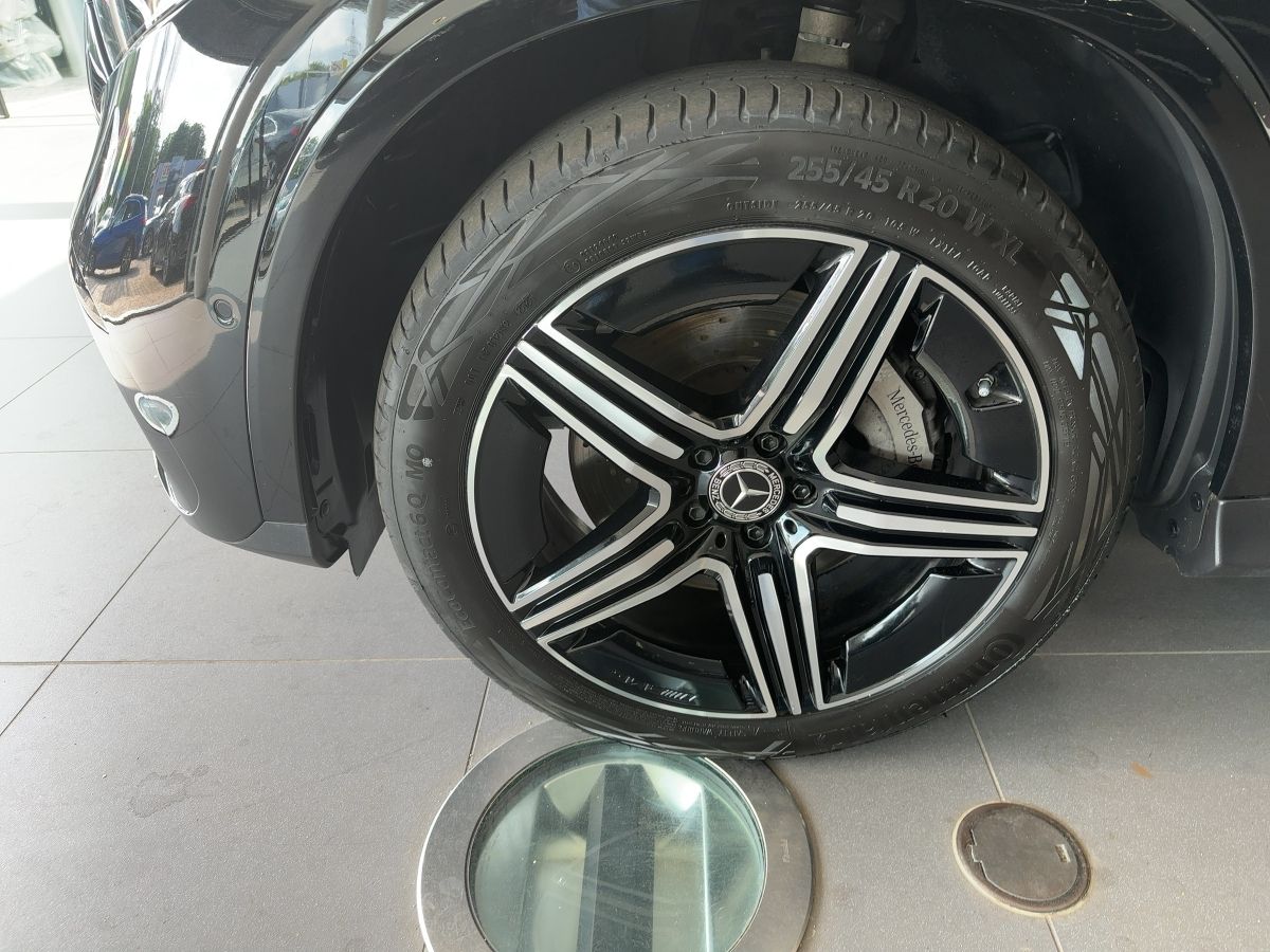 Mercedes-Benz GLC 220 d 4M AMG ADV. PLUS+AHK+PANO+BURMESTER 3D