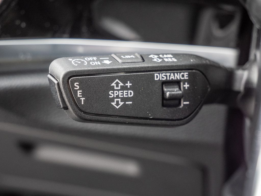 Audi Q3 40 TFSI quattro advanced - Samsaru's Car Outlet