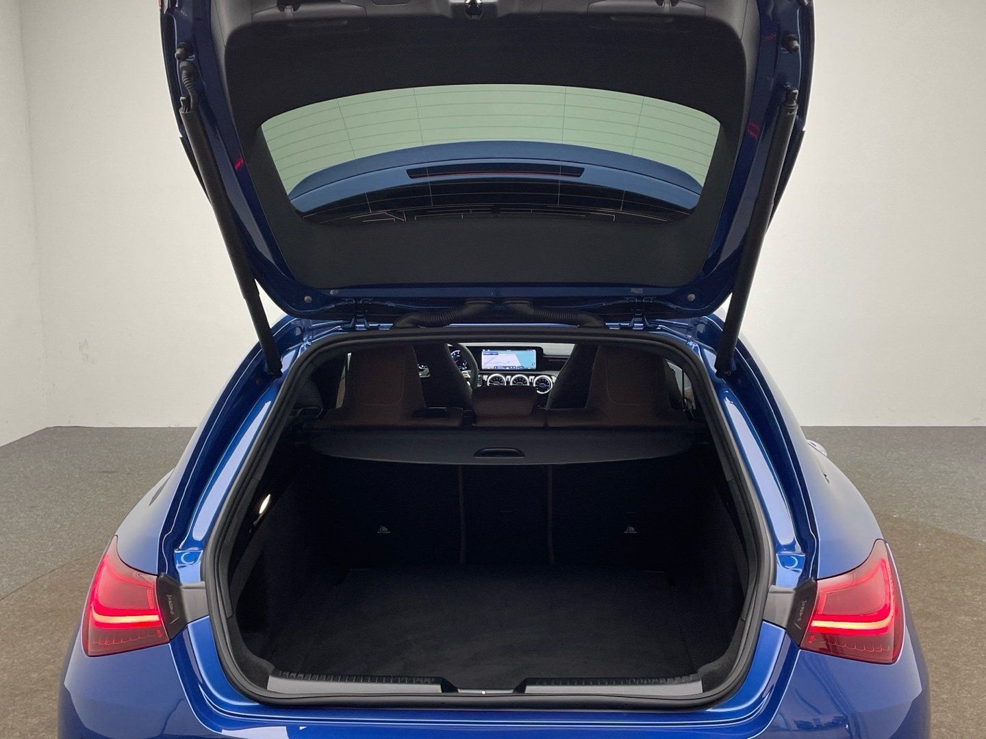 Mercedes-Benz CLA 35 AMG 4M - Samsaru's Car Outlet
