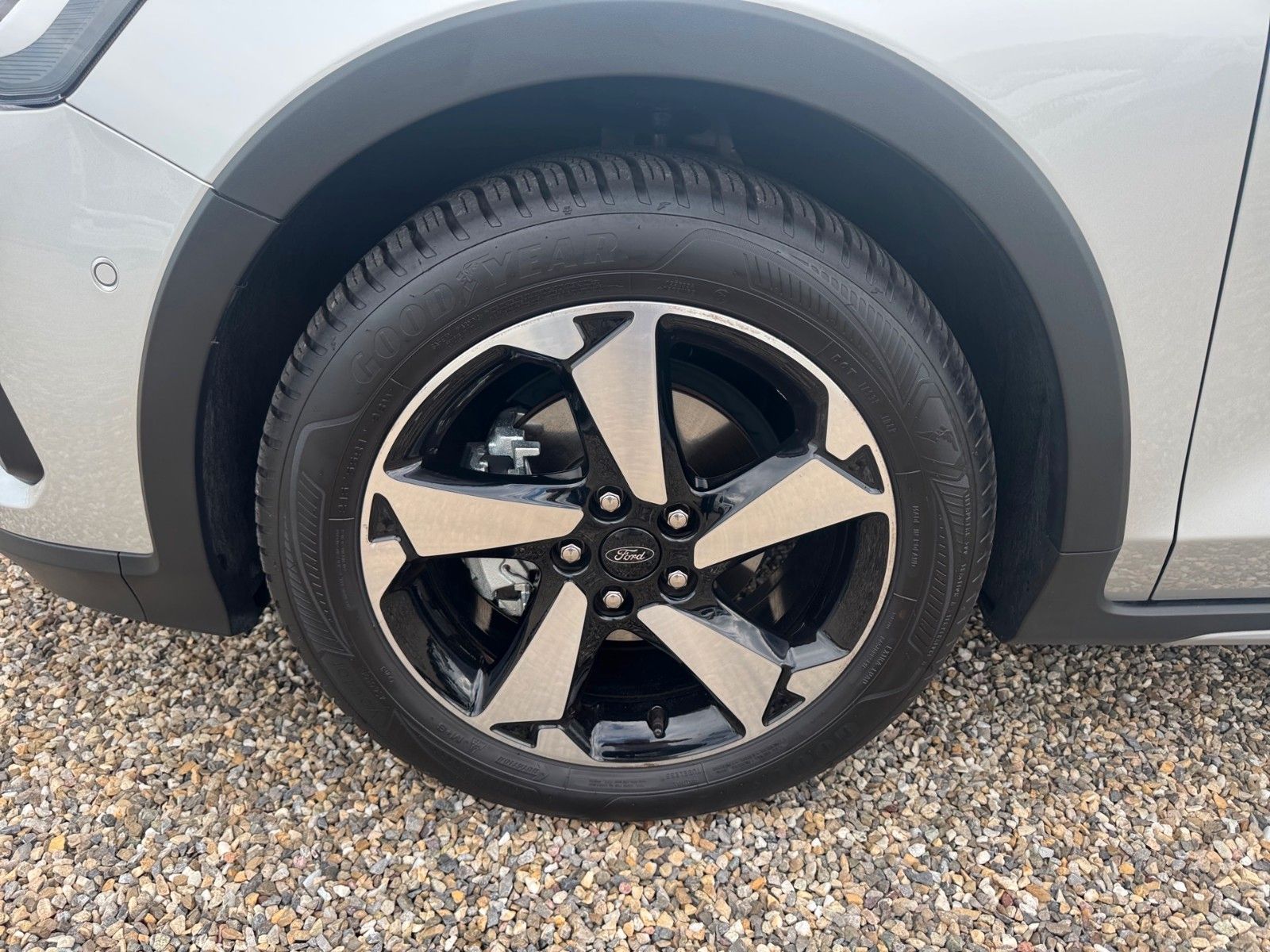 Ford Focus 1.0 HYBRID Aut. Active X |GJR|ERGO-Sitz|