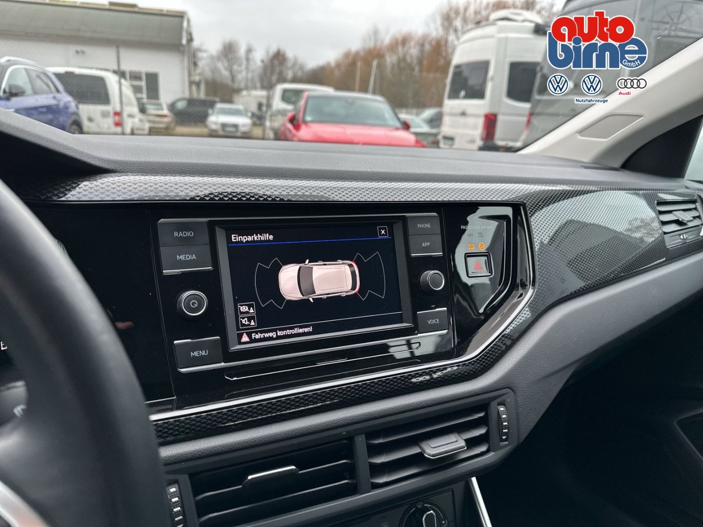 Volkswagen Taigo 1.0 TSI Life - Samsaru's Car Outlet