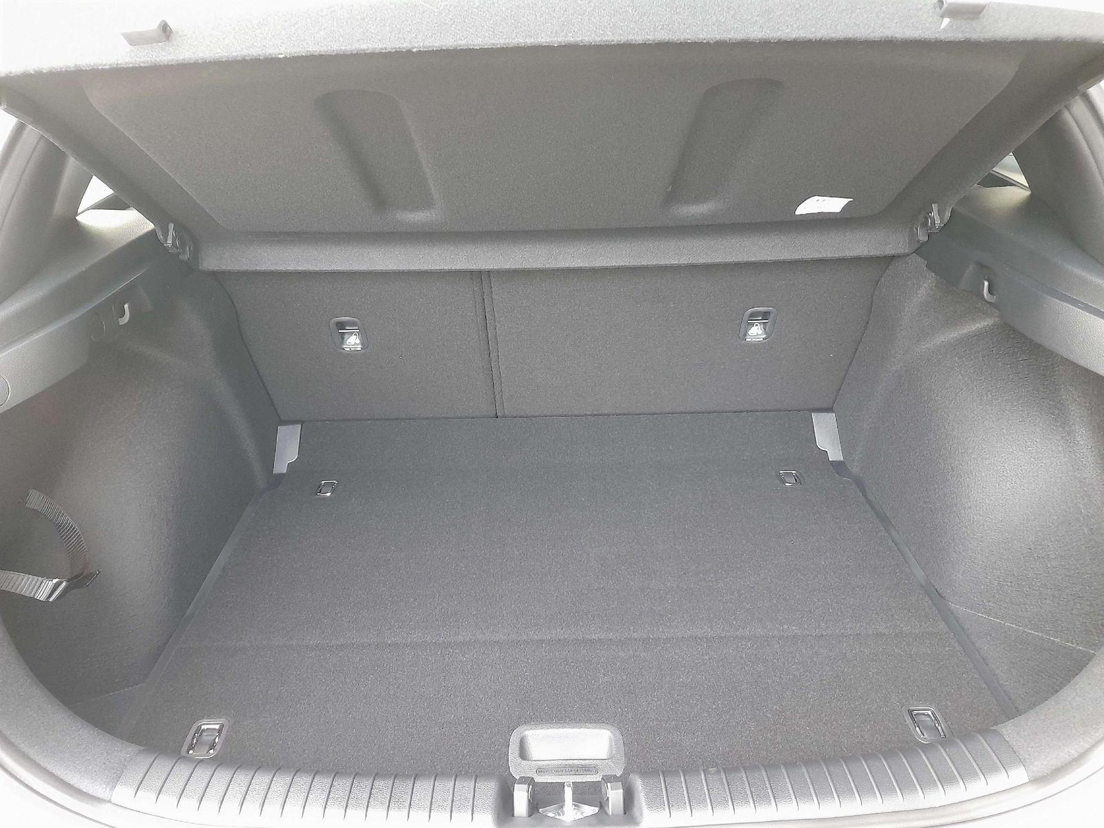 Kia Ceed Vision - Samsaru's Car Outlet