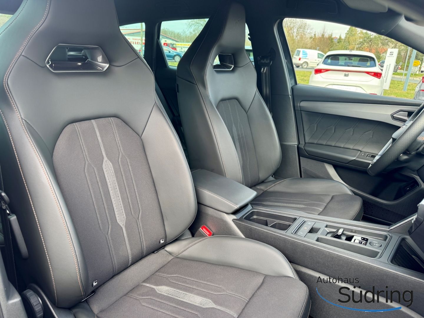 Cupra Leon Sportstourer 1.4 TSI Hybrid DSG - Samsaru's Car Outlet