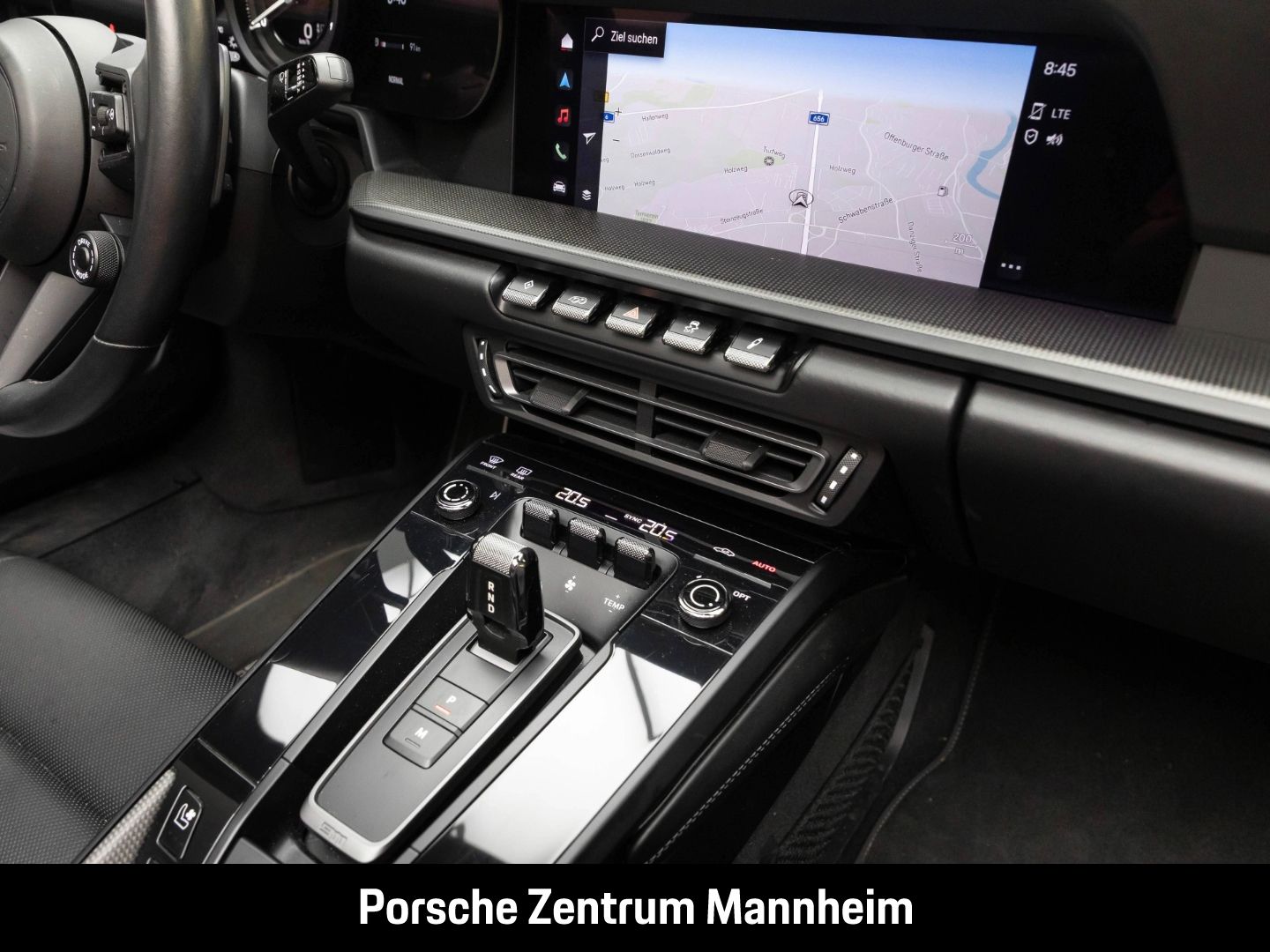 Porsche 992 911 4 GTS Cab. InnoDrive Matrix BOSE Carbon
