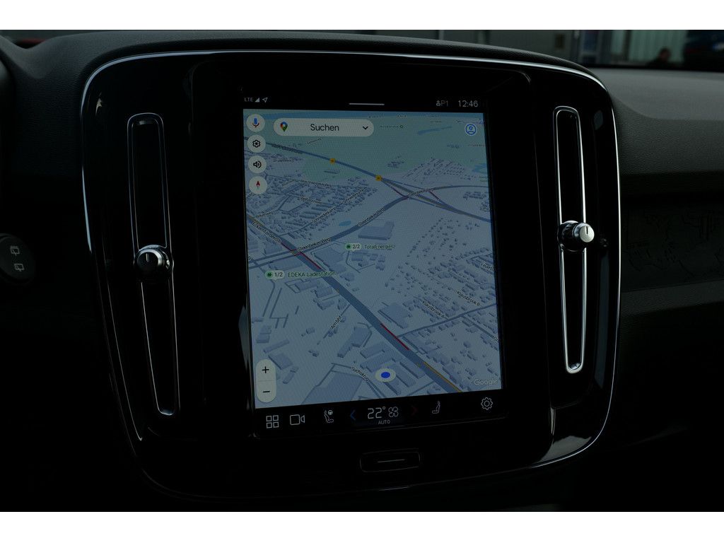 Volvo XC40 Plus Recharge Pure Electric 2WD