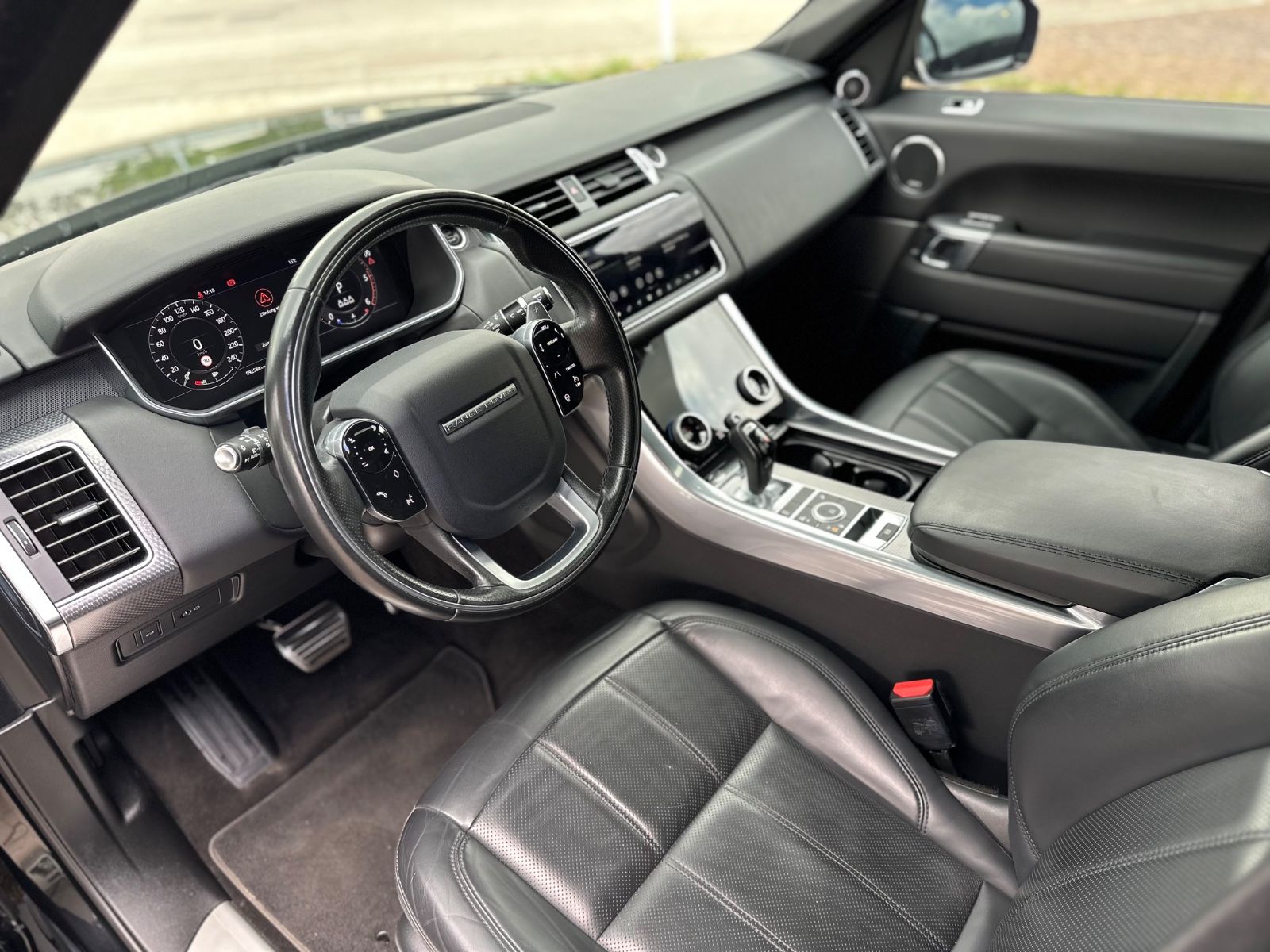 Range Rover Sport - Samsaru's Car Outlet