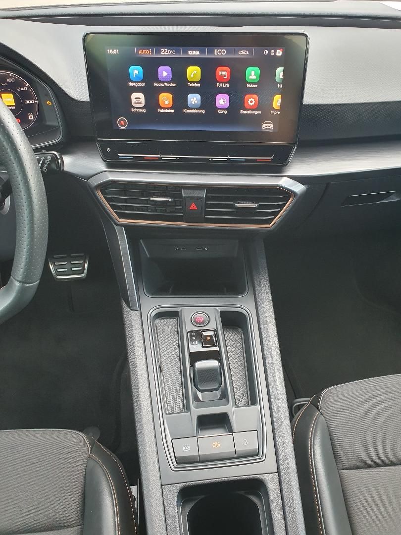 Cupra Leon Sportstourer VZ - Samsaru's Car Outlet
