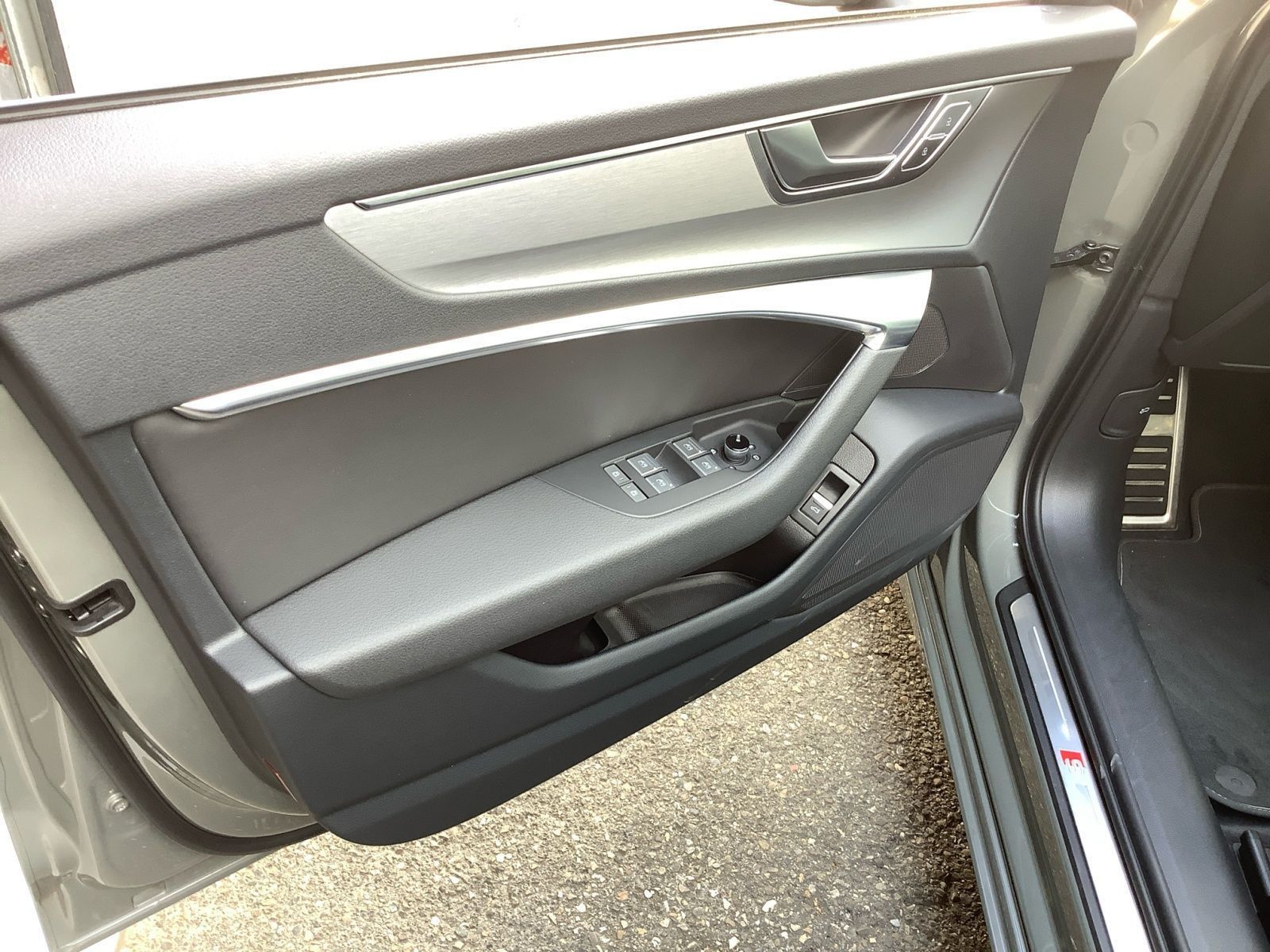 Audi A6 Avant 40 TDI q. S-Tronic S-Line - Samsaru's Car Outlet