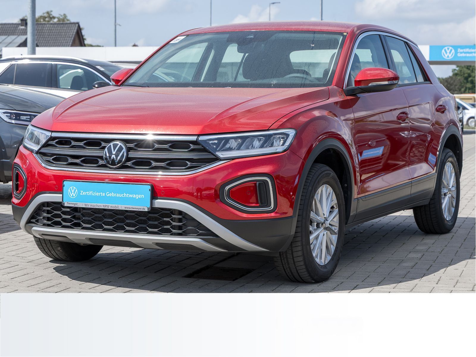 Volkswagen T-Roc 1.0 TSI - Samsaru's Car Outlet