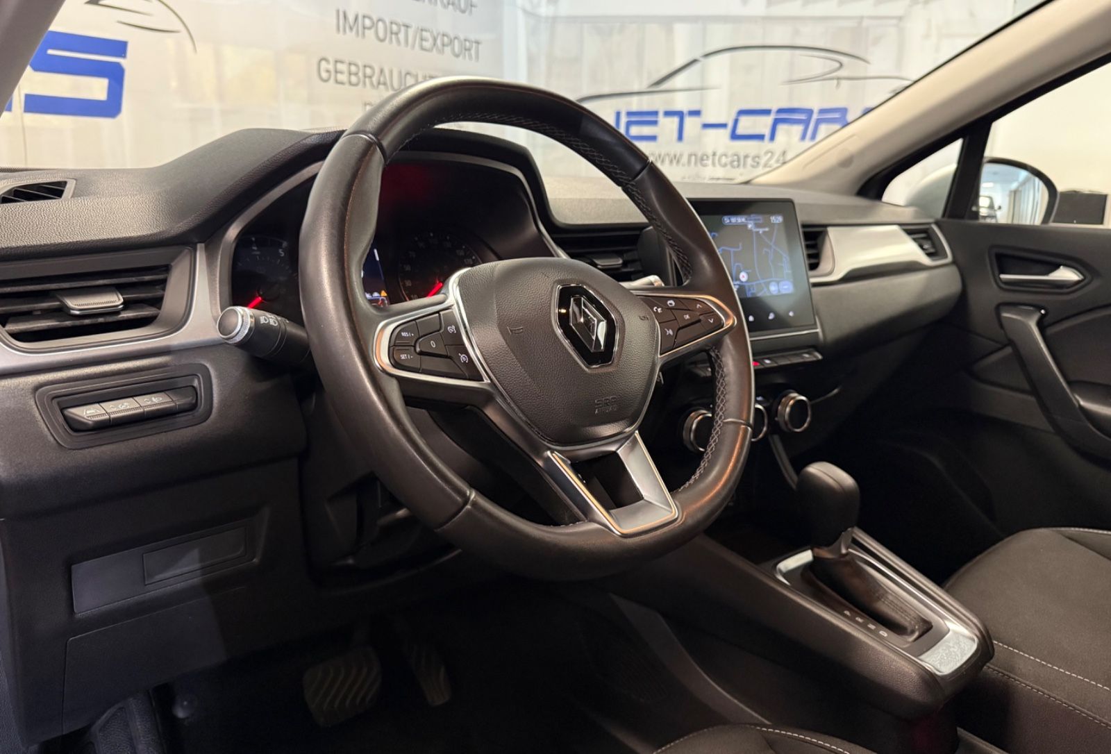Renault Captur TCe 130 EDC Experience - Samsaru's Car Outlet