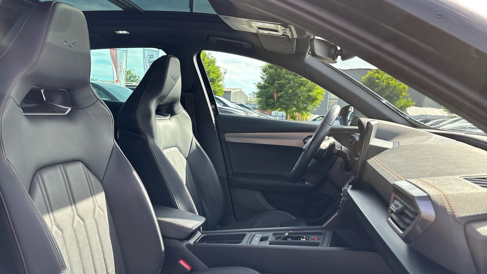 Cupra Formentor 1.4 eHybrid DSG CarPlay Pano AHK