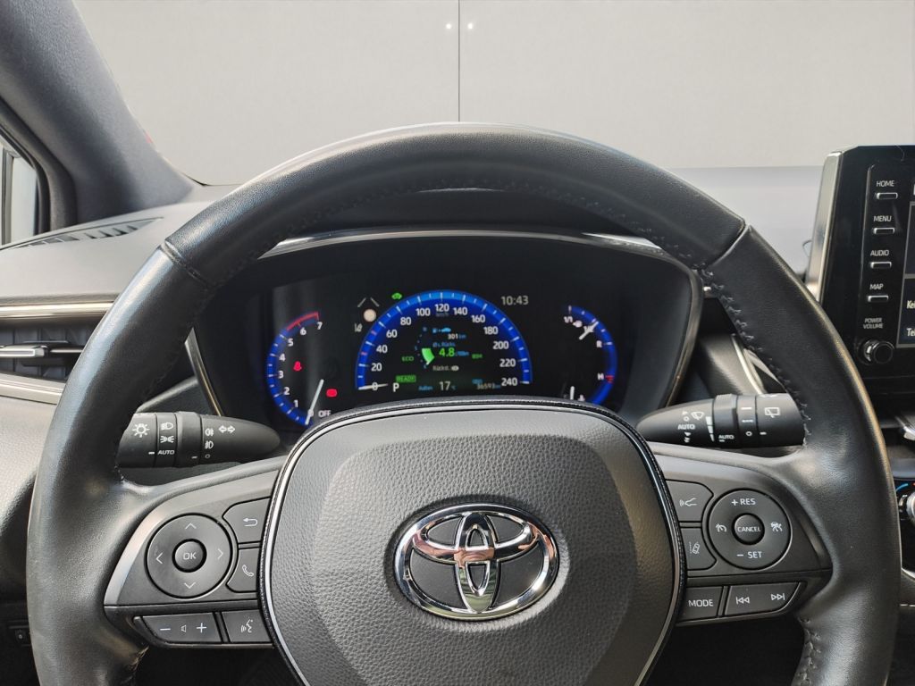 Toyota Corolla 1.8 Hybrid - Samsaru's Car Outlet