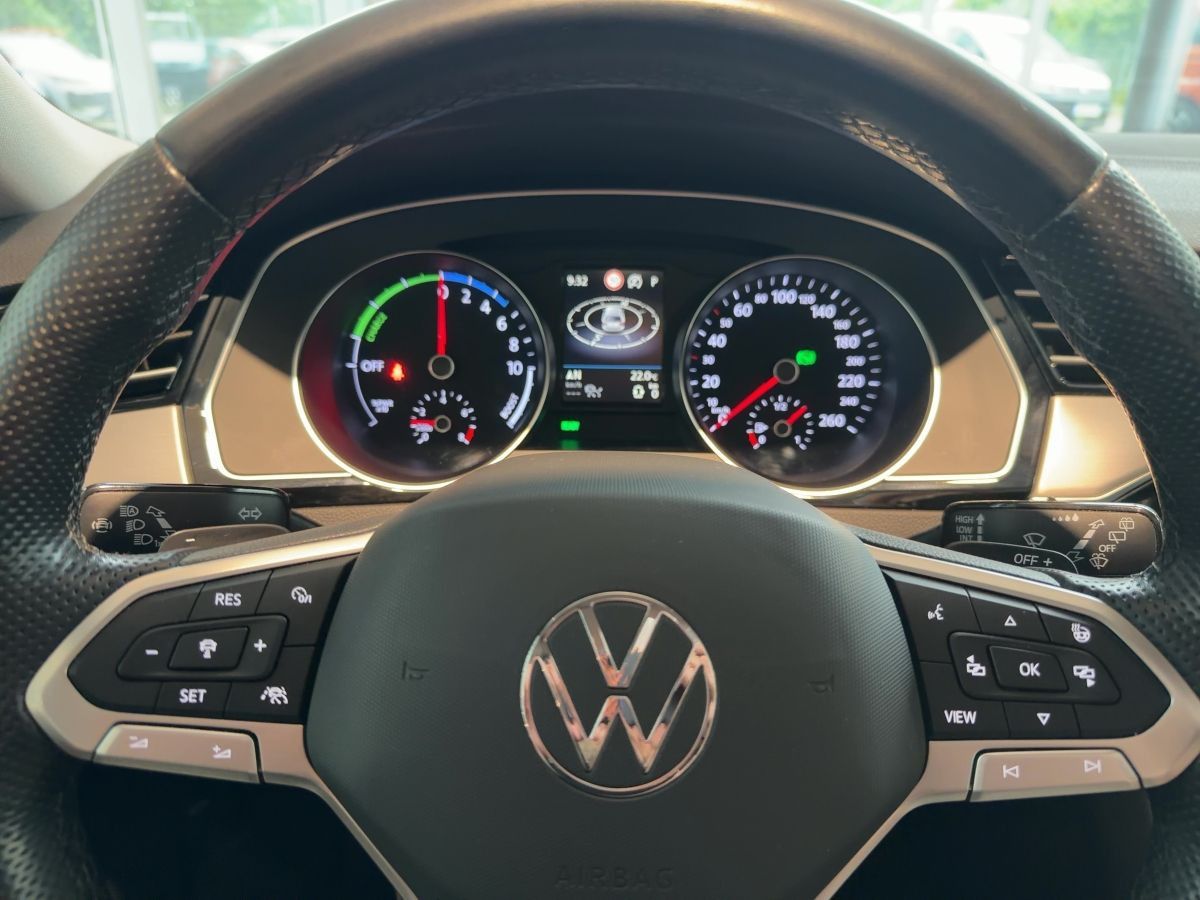Volkswagen Passat Variant 1.4TSI DSG GTE STHZG P-DACH KAMER