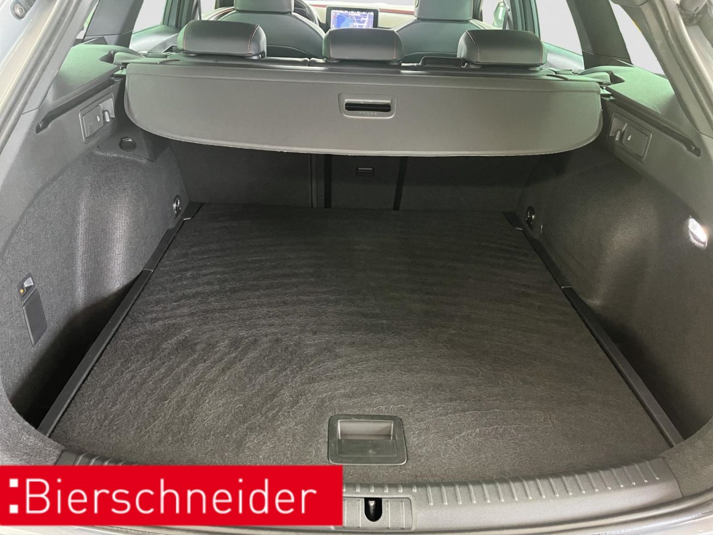 Seat Leon SP 2.0 TSI DSG AB199EUR FR AHK BEATS REAR N