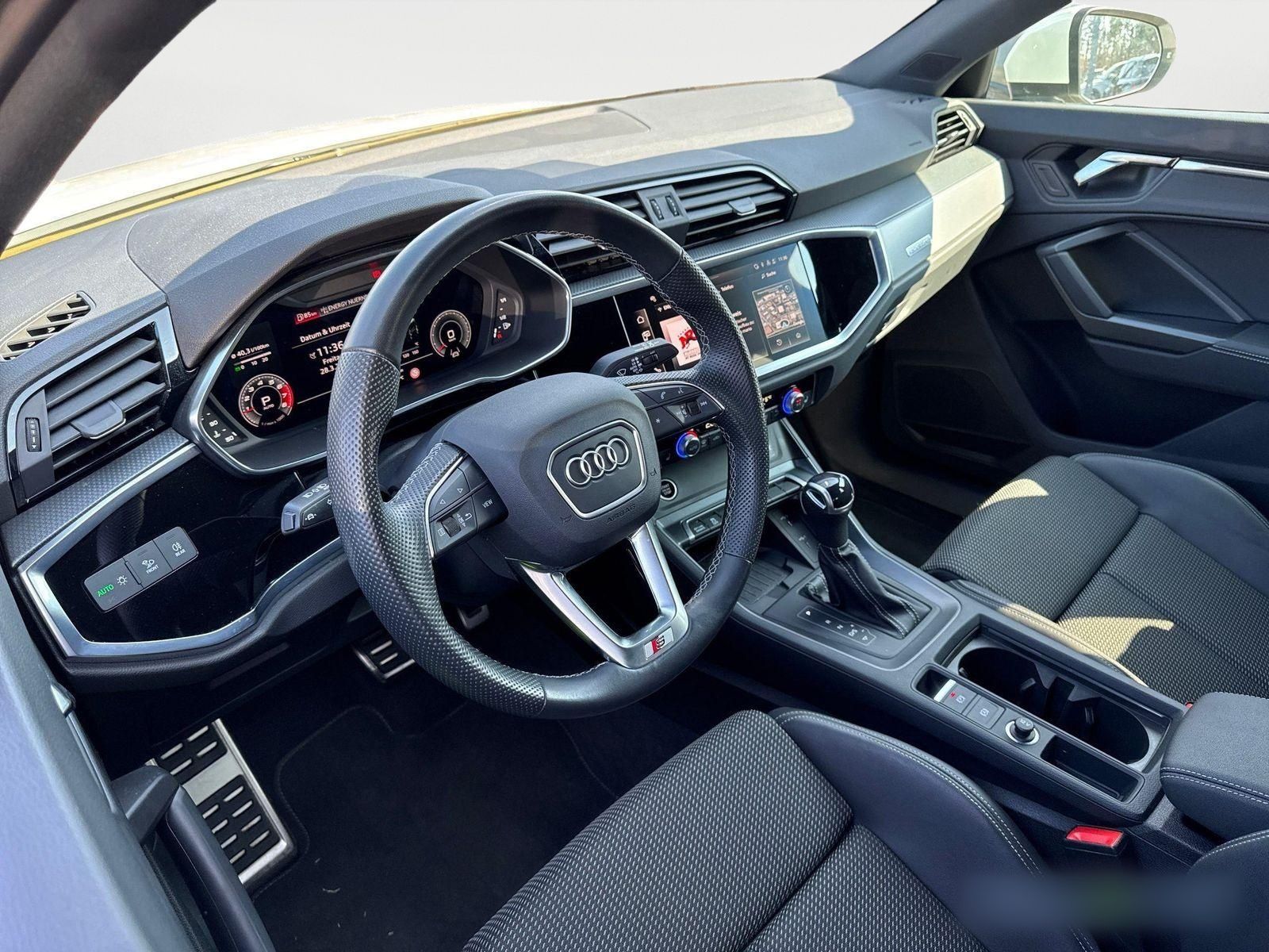 Audi Q3 Sportback 40 TFSI quattro S line - Samsaru's Car Outlet