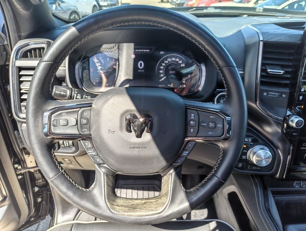 Dodge RAM 1500 Limited Night 3.0 l I6 HO 100