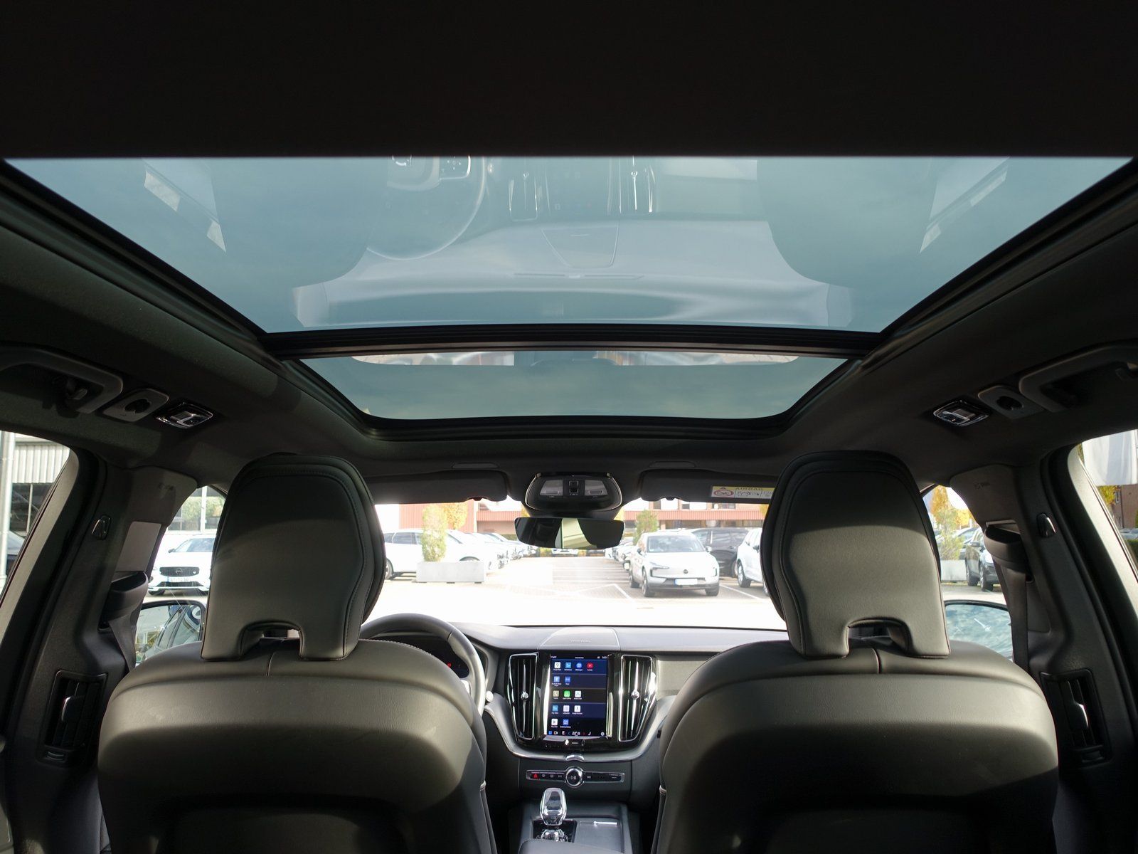 Volvo XC60 B4 Diesel Plus Dark AWD/Pano/AHK/360°/H&K