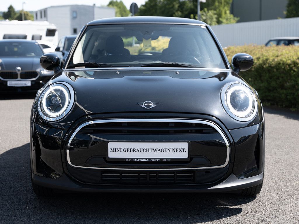 MINI One Essential Trim - Samsaru's Car Outlet
