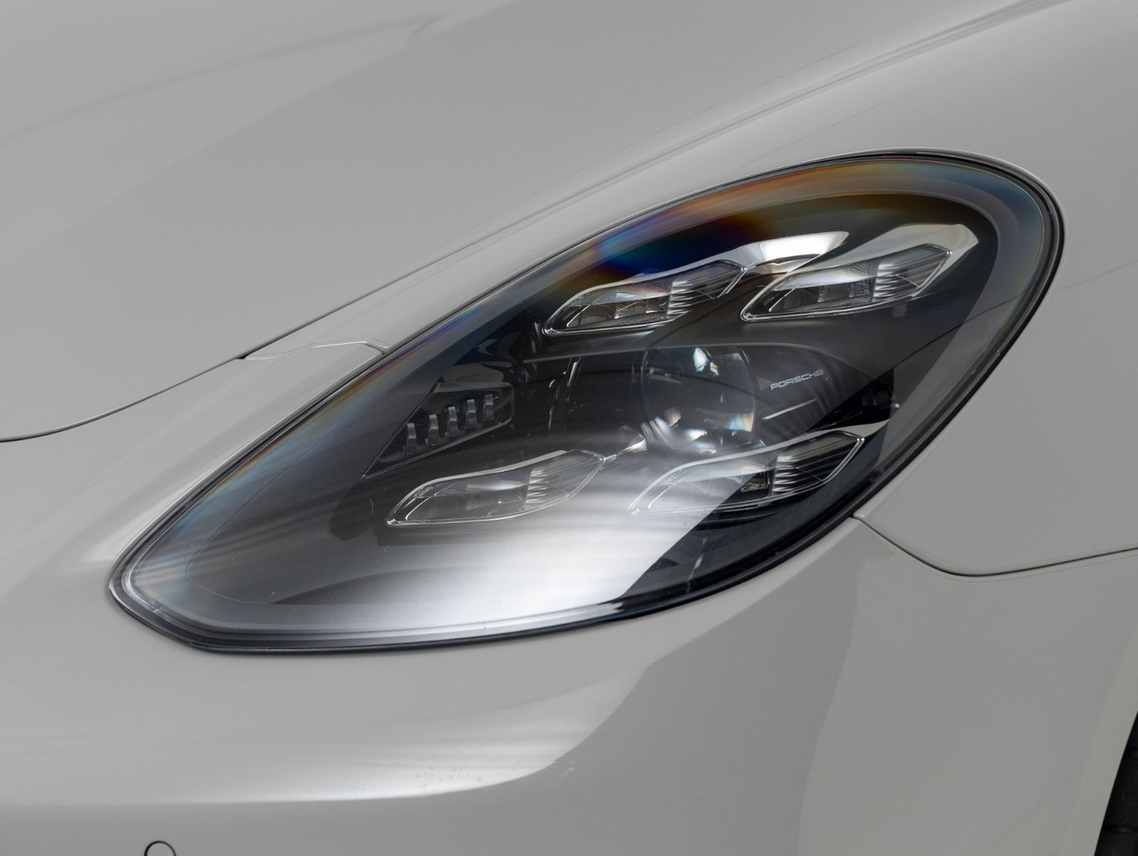 Porsche Panamera 4 E-Hybrid Sport Turismo Platinum Editi