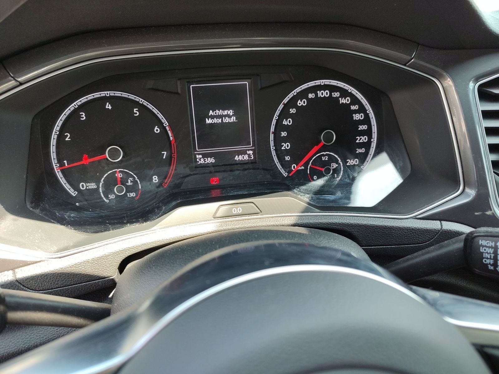 Volkswagen T-ROC 1.5 TSI R-Line - Samsaru's Car Outlet