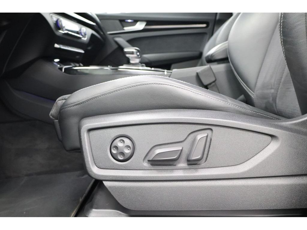 Audi Q5 Sportback 55 TFSI e quattro S line S tronic,N