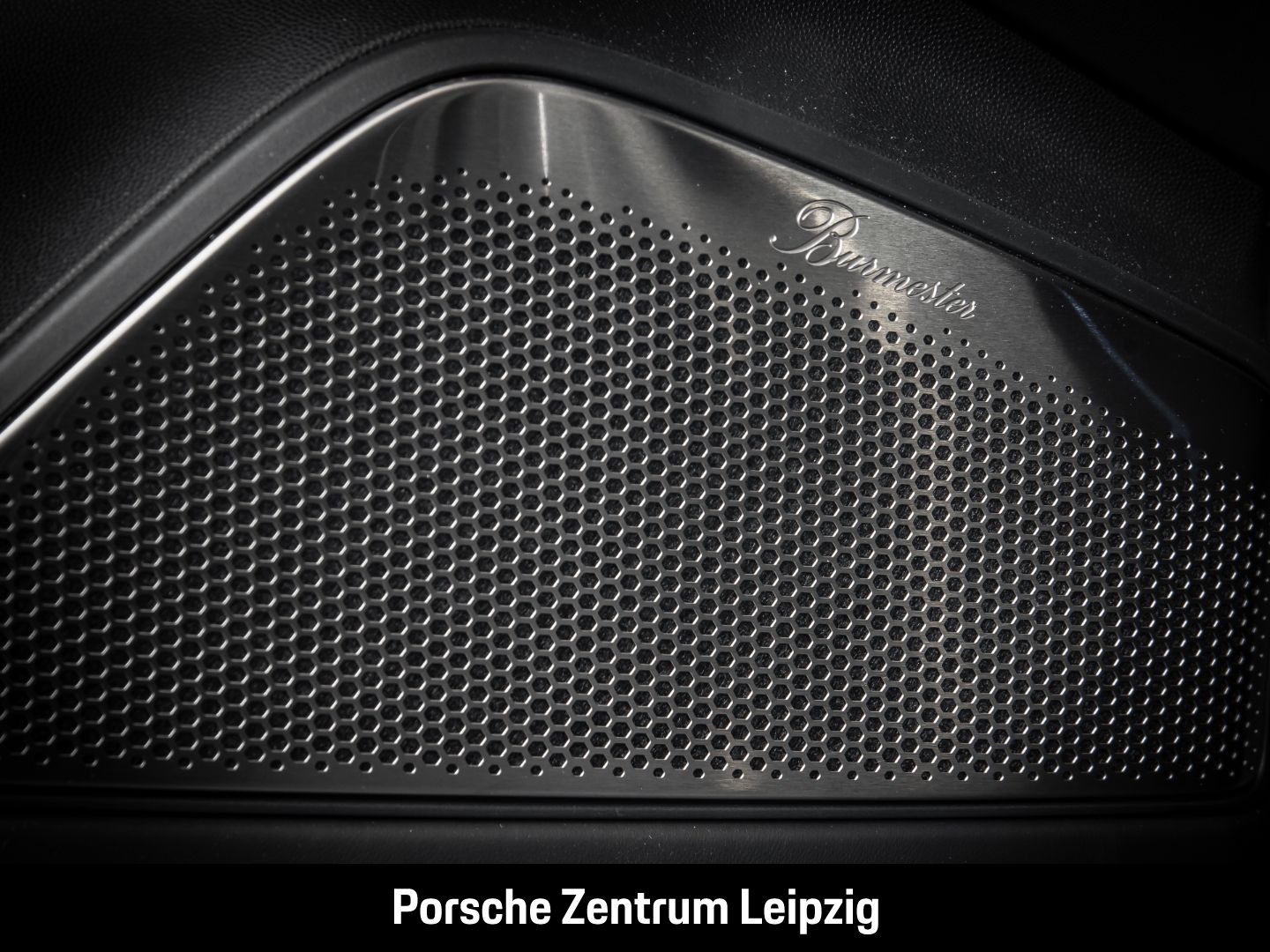 Porsche Macan Turbo Burmester InnoDrive AR-HeadUp