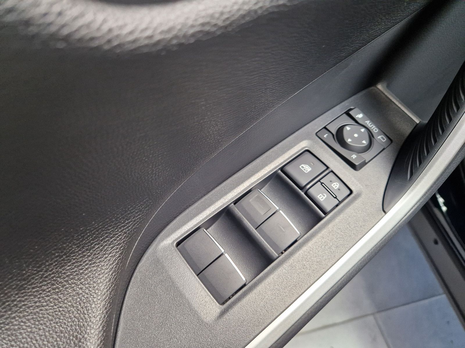 Toyota RAV 4 PLUG-IN Hybrid 4x4 Teampl.*HUD*el. Heck*