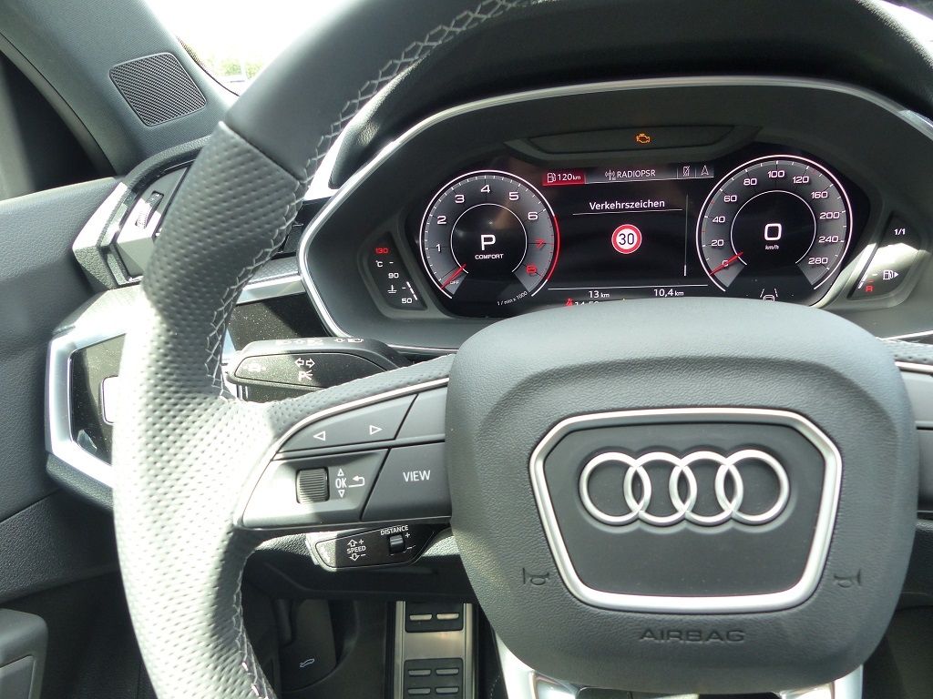 Audi Q3 Sportback 40 TFSI quattro S line - Samsaru's Car Outlet