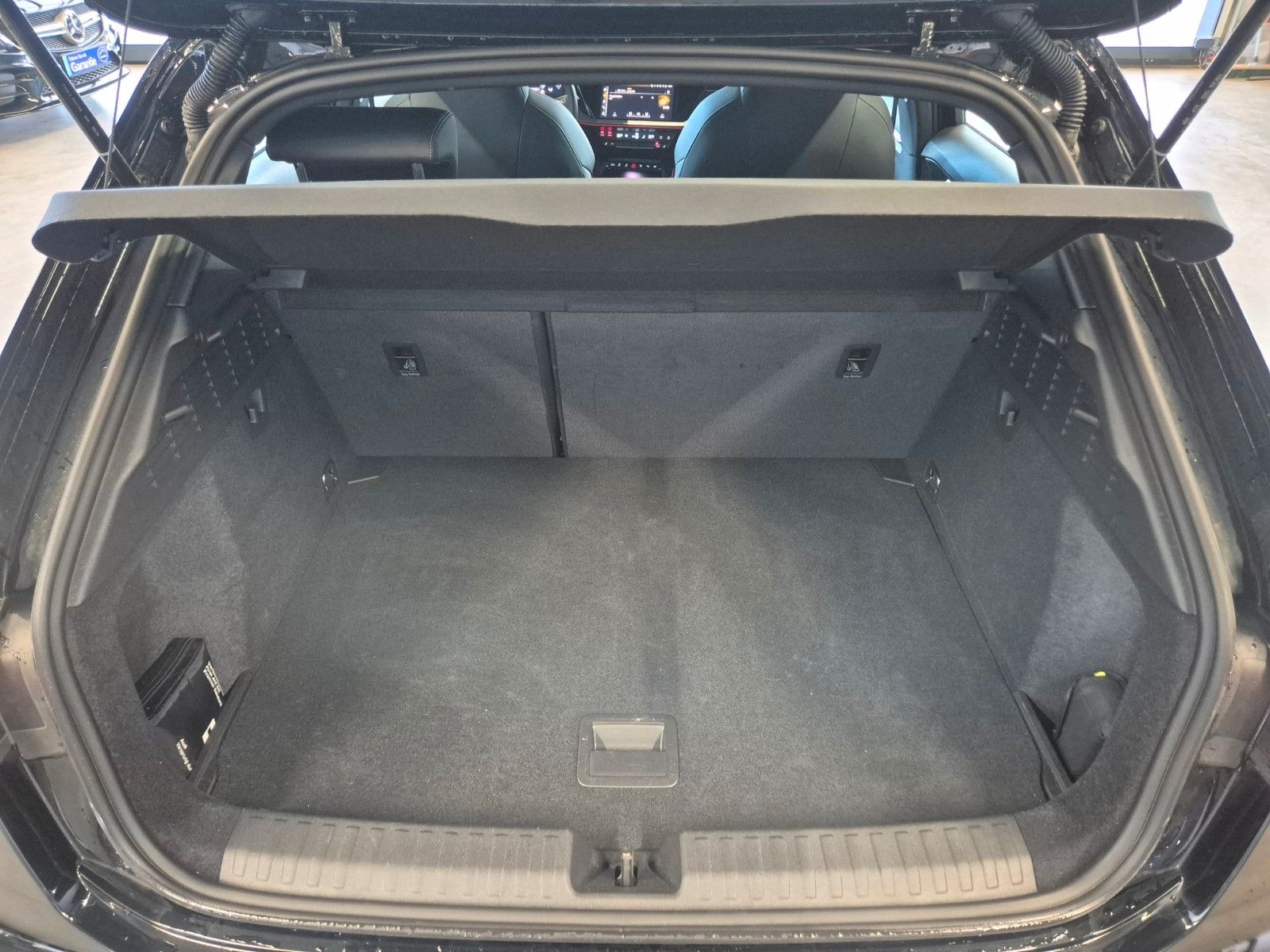 Audi A3 SPORTBACK 35 TDI S-LINE - Samsaru's Car Outlet
