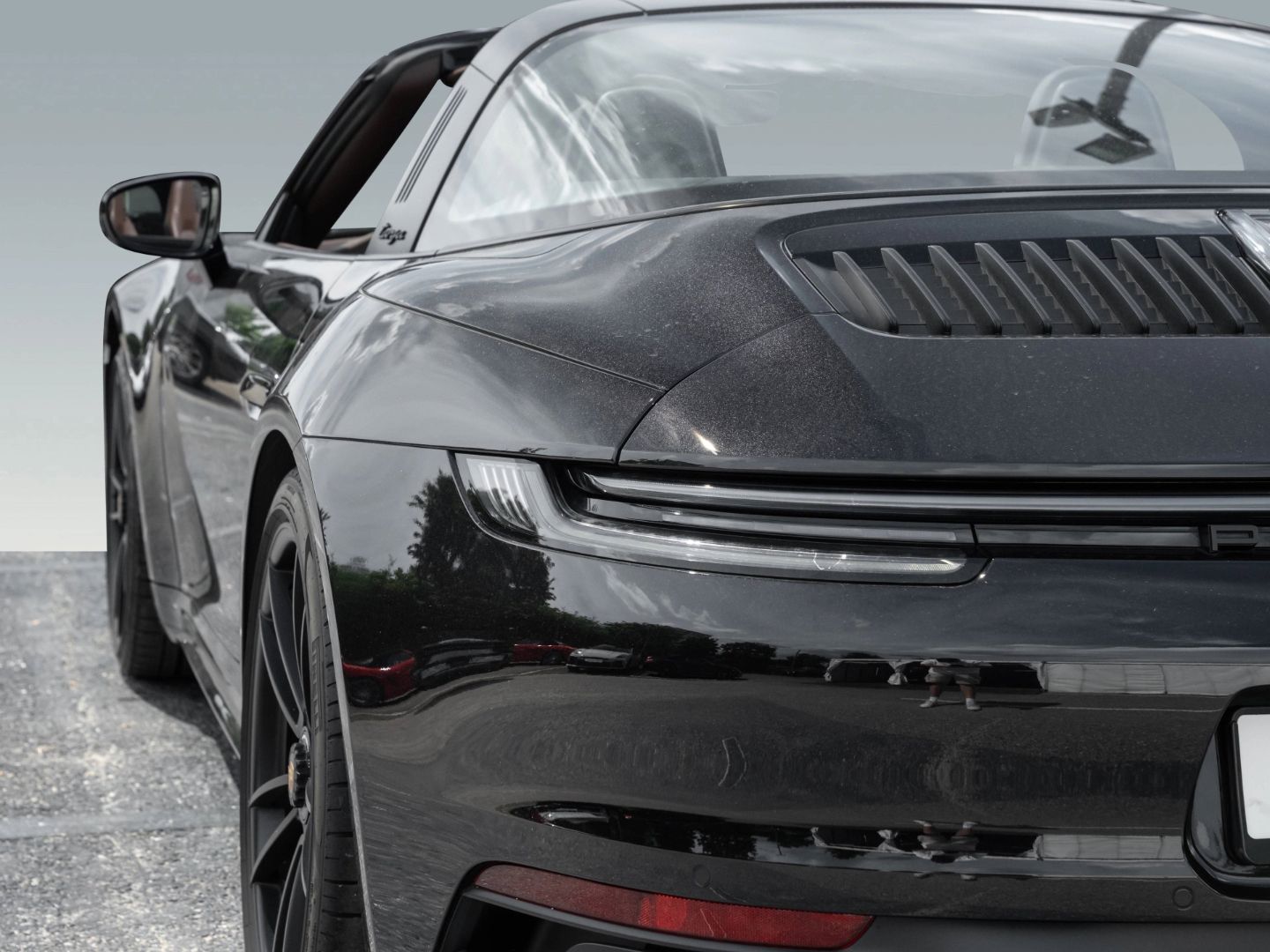 Porsche 992 911 Targa 4 GTS Matrix InnoDrive 18 Weg Sitz
