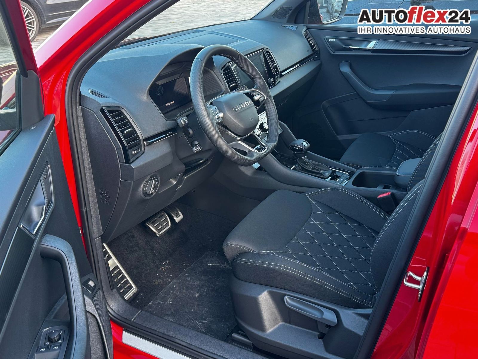 Skoda Karoq 1,5 TSI DSG Sportline 2ZKlimaautomatik ...