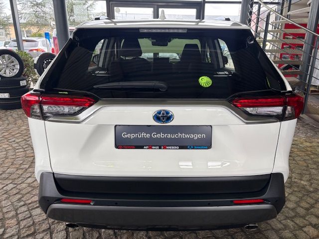 Toyota RAV 4 2.5 4x4 Hybrid Team Deutschland