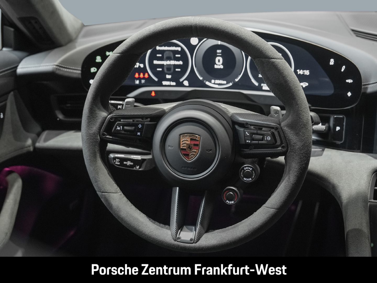 Porsche Taycan GTS Hinterachslenkung 21-Zoll Panoramadac