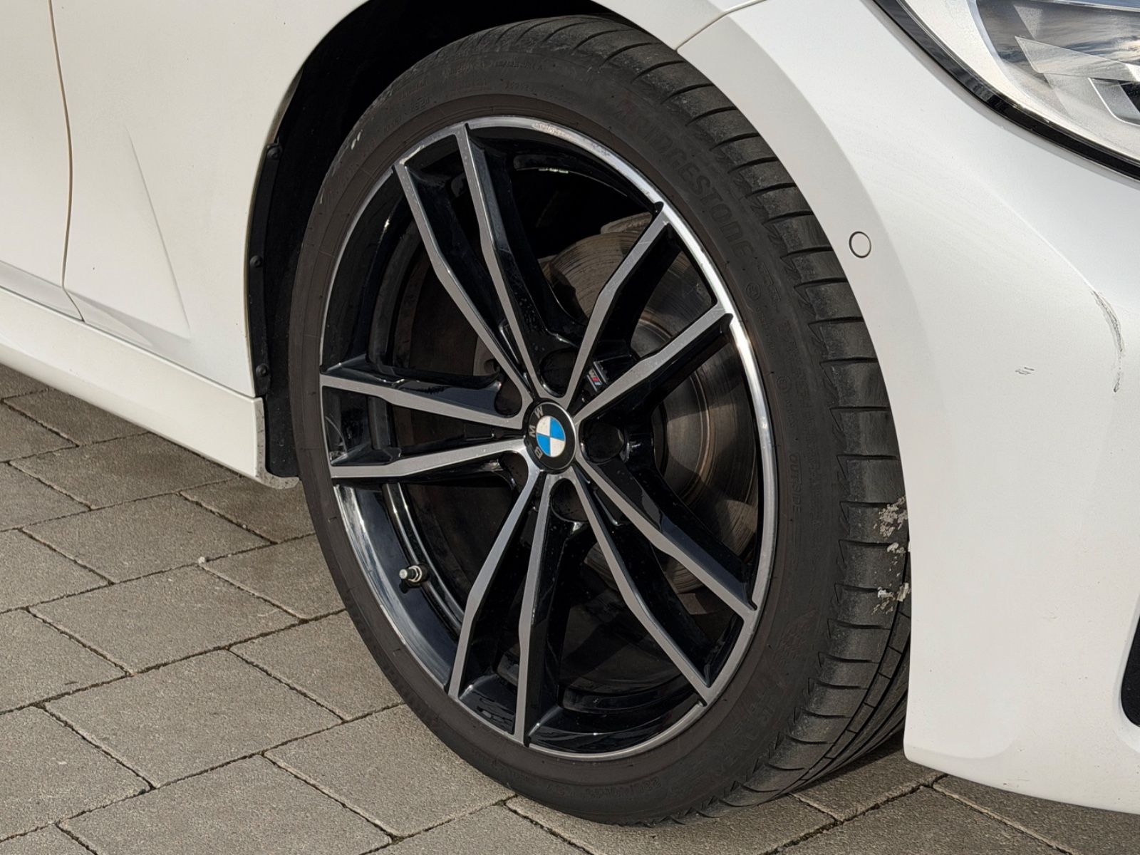 BMW 320d Lim.  xDrive M Sport ACC AHK RFK SHZ ViCo