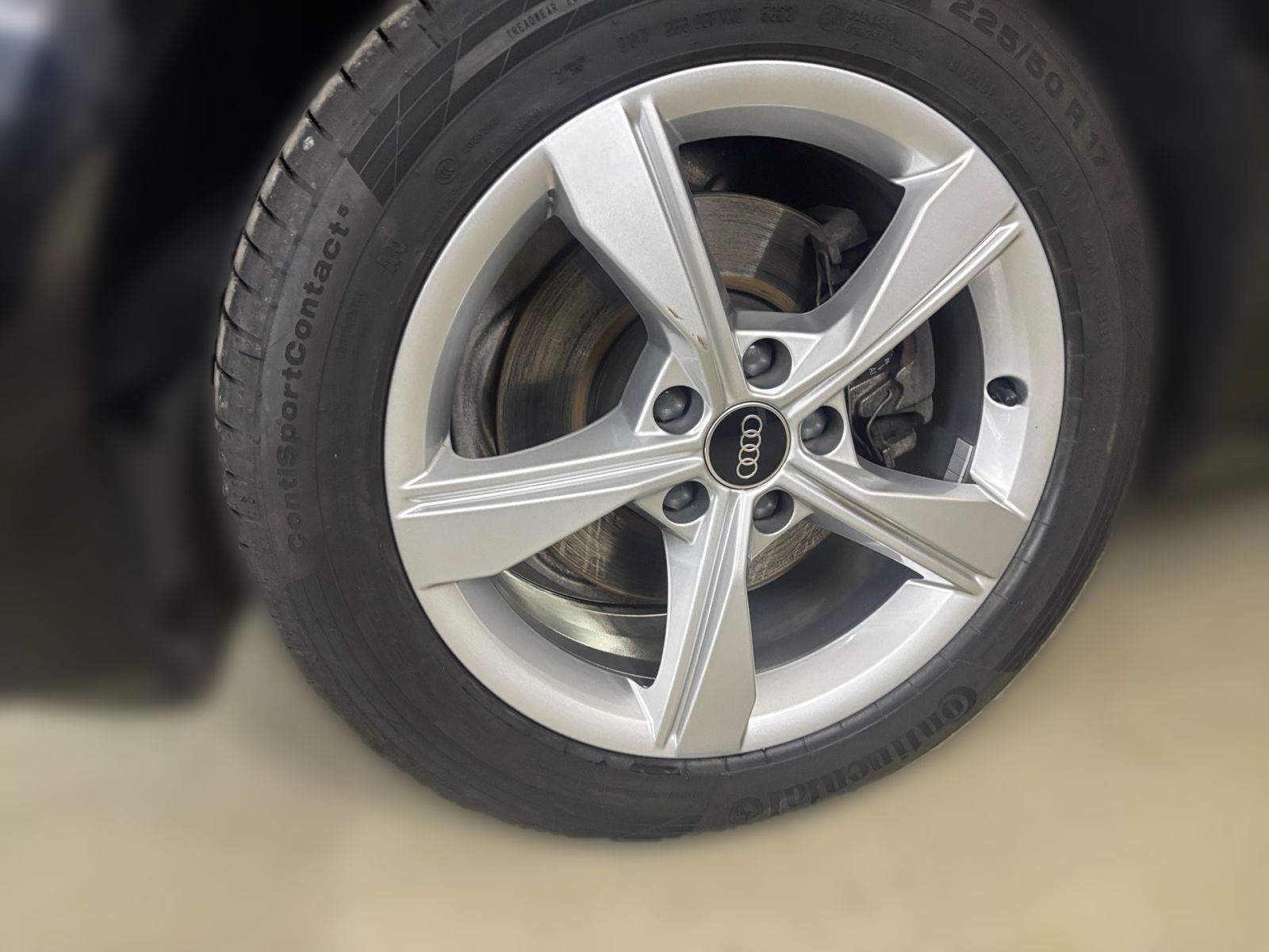 Audi A4 Avant 35 2.0 TDI S tronic - Samsaru's Car Outlet