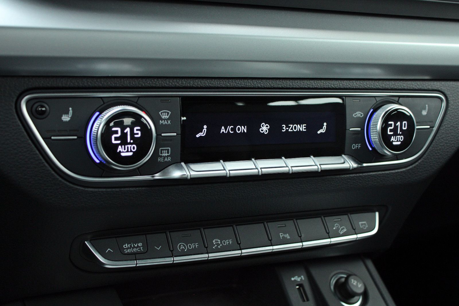 Audi Q5 40TDI qu S LINE MATRIX TOUR AHK KAMERA VC+