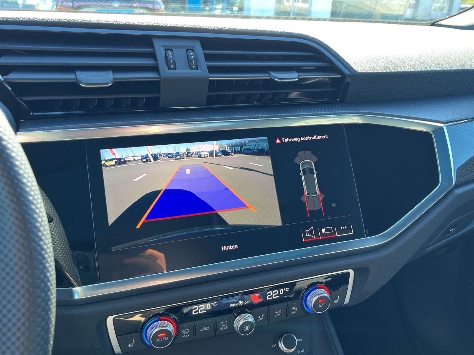 Audi Q3 35 TDI S-LINE+LED+NAVI+PANO