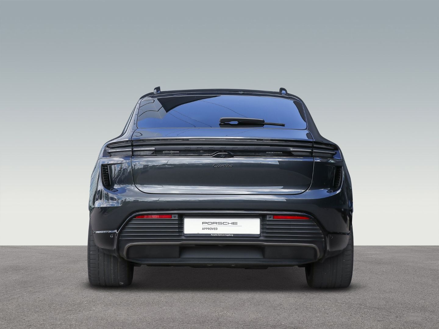 Porsche Macan Turbo Burmester InnoDrive HA-Lenkung