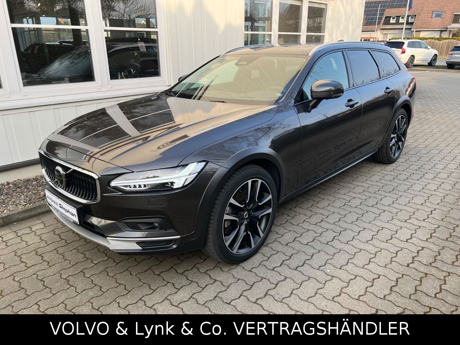 Volvo V90 Cross Country B5 AWD Ultimate AHK GARANTIE