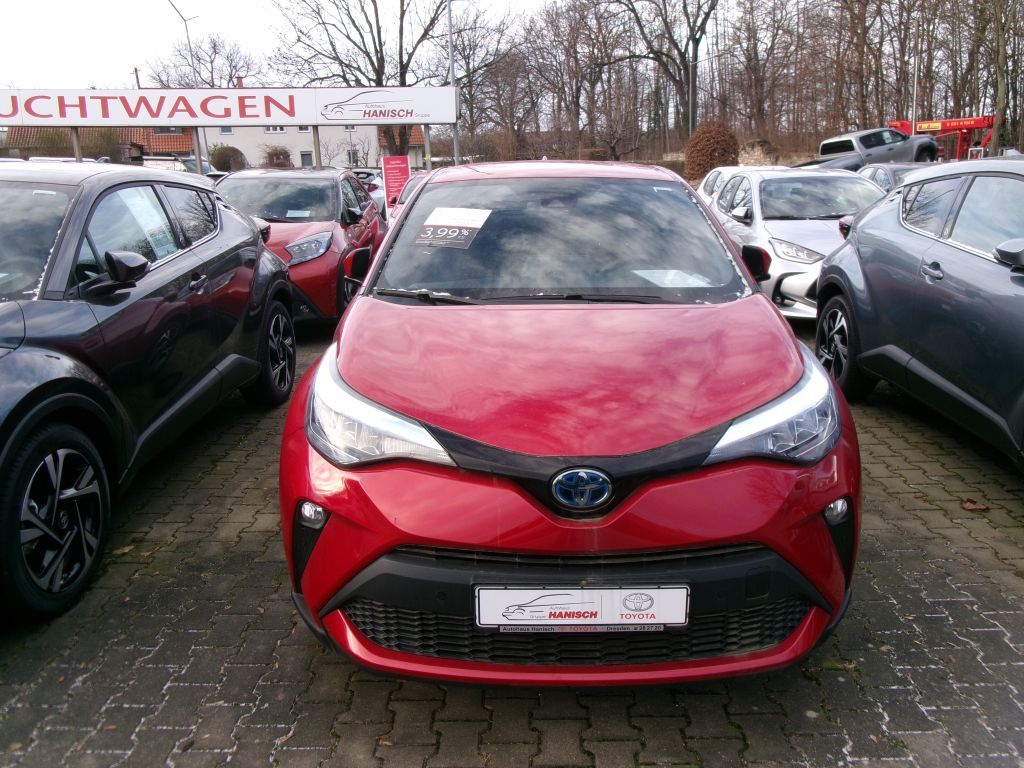 Toyota C-HR 2.0 Hybrid Team - Samsaru's Car Outlet