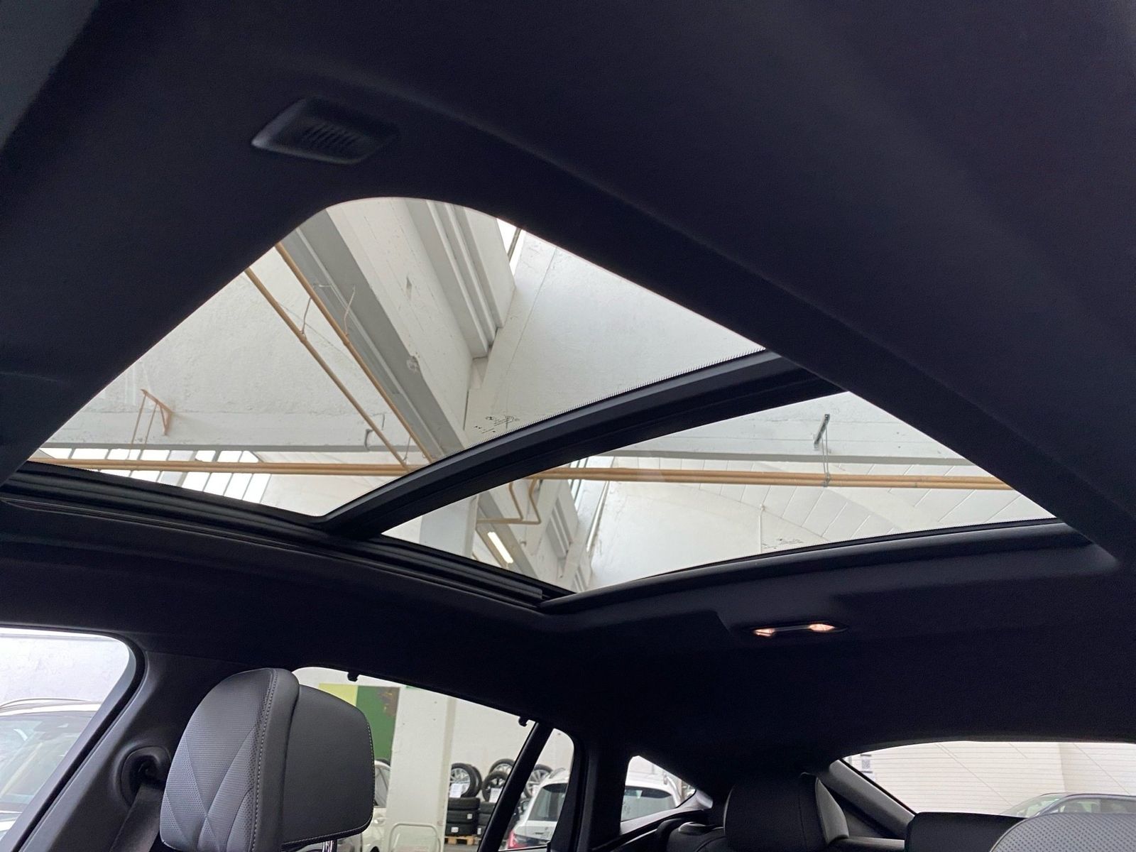BMW X6 xDrive40d M Sport HUD DA Pro Pano AHK STH H/K