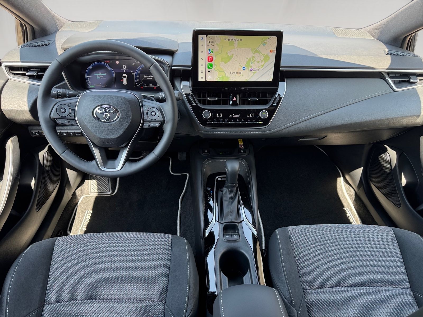 Toyota Corolla 2.0 l Hybrid TS Teamplayer mit Technik-