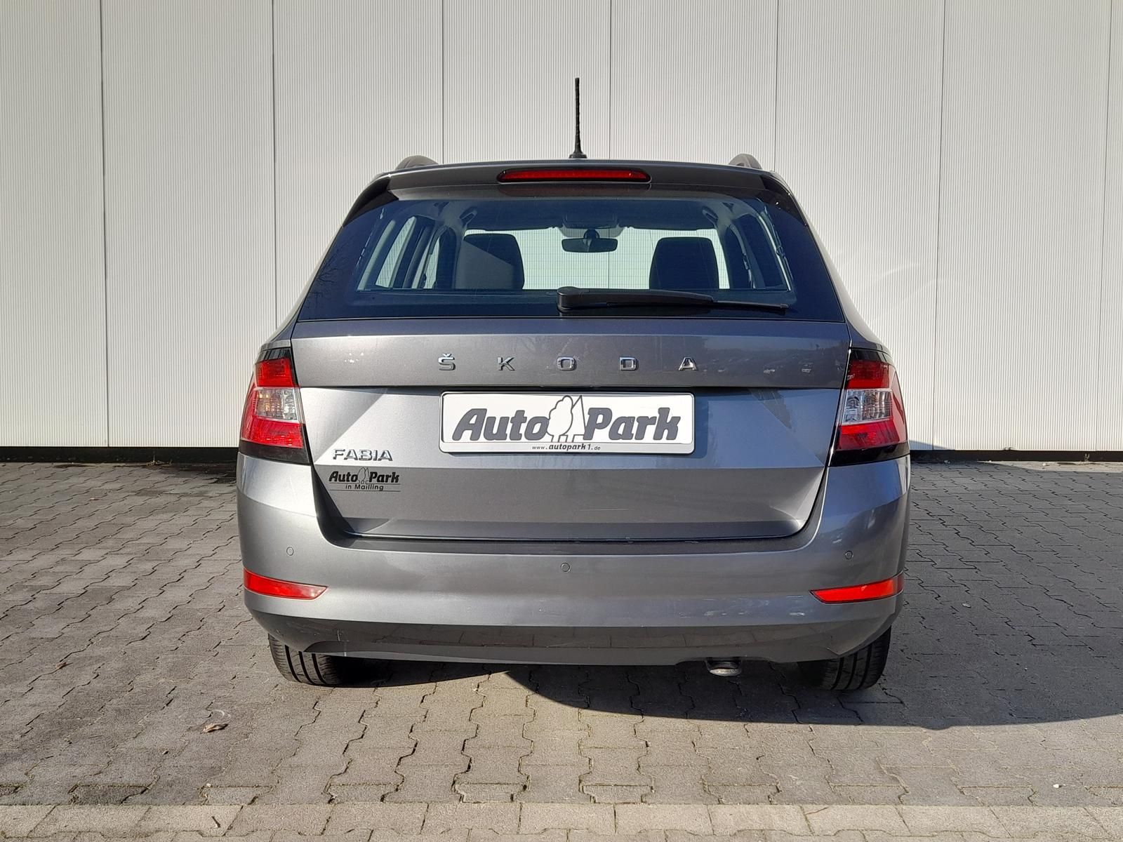 Skoda Fabia Combi Ambition - Samsaru's Car Outlet