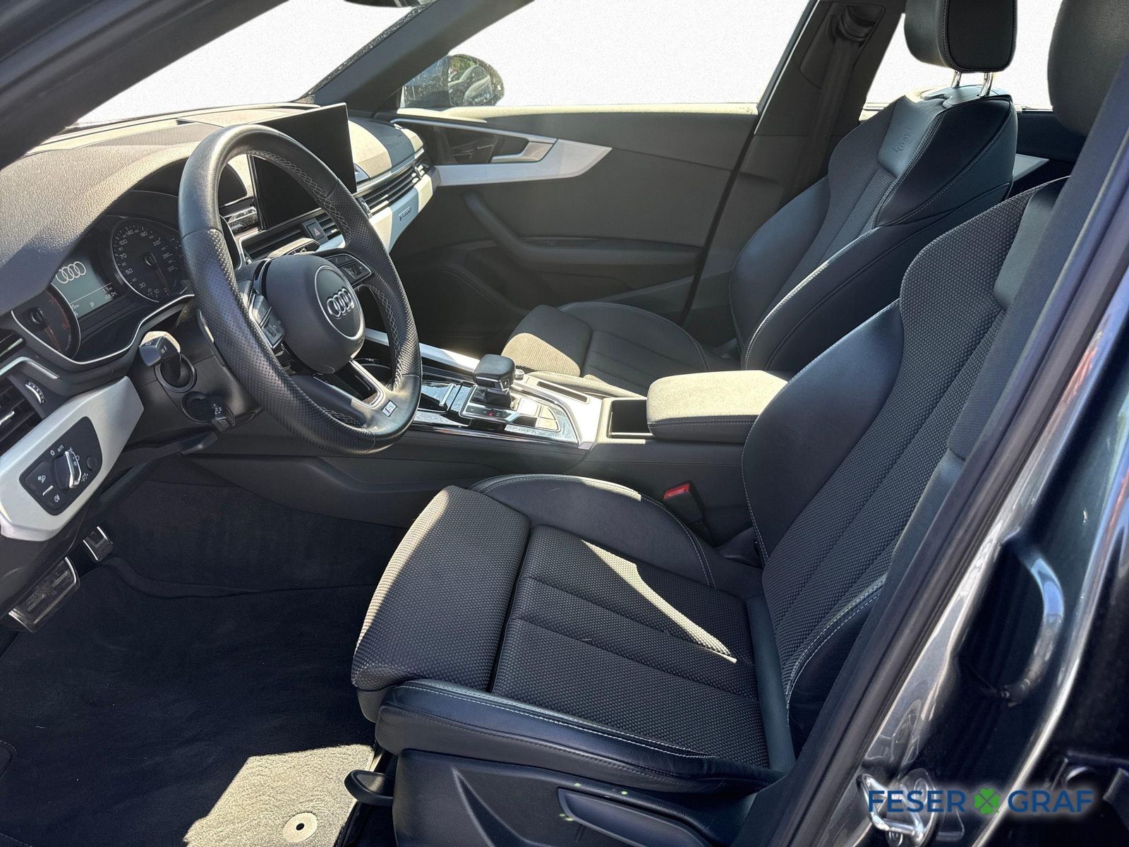 Audi A4 Limousine S line 45 TFSI quattro - Samsaru's Car Outlet