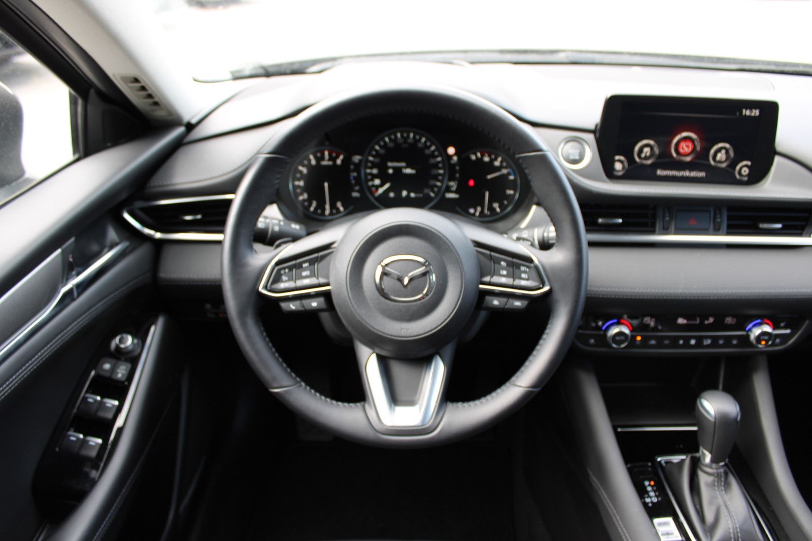 Mazda 6 Kombi Exclusive*LEDER*360*HUD*BOSE*MATRIX-LED